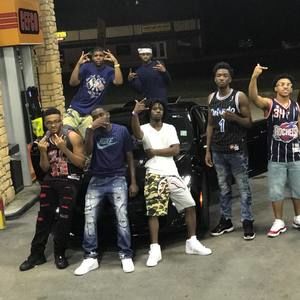 Meet your Posher, Dee